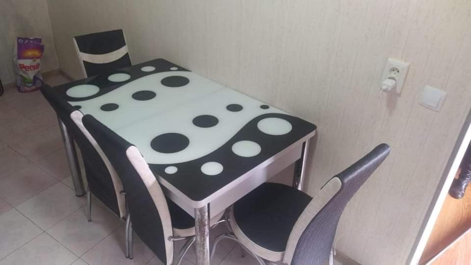 Lana Apartment Тбілісі Екстер'єр фото